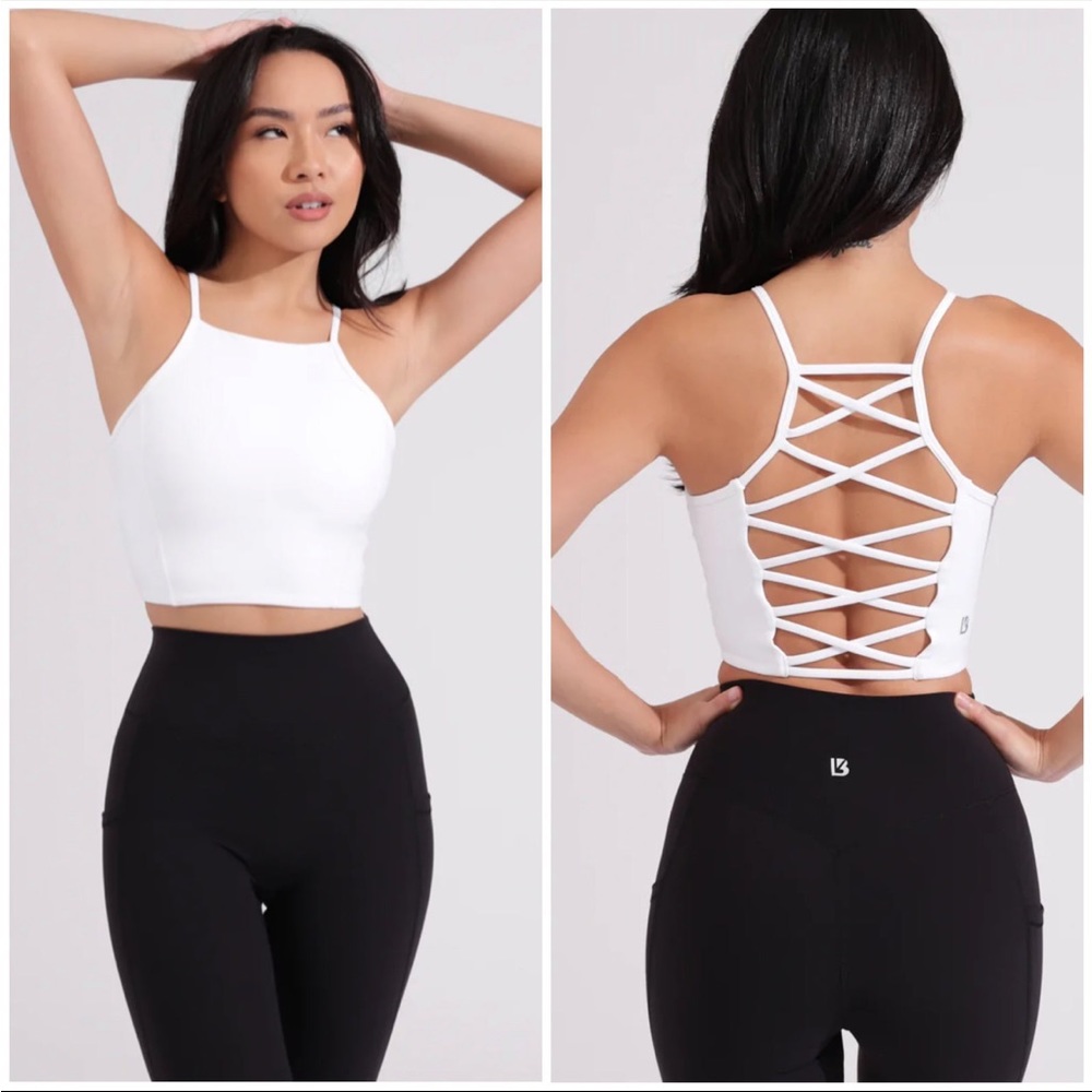 BuffBunny White Ivy Crop